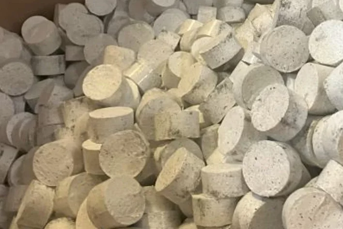 Gepresste und geschnittene EPS-Blöcke